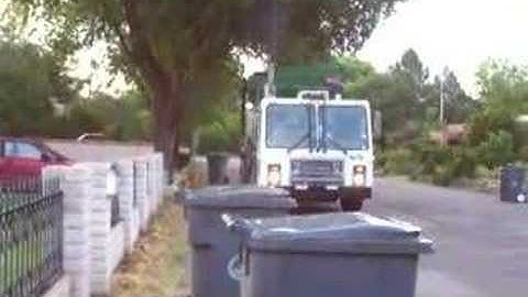 Waste Management Python Durapak 7-11-07 #2