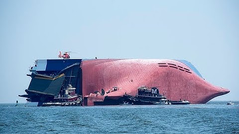 Losing More than 1800 Containers, The Most Epic Large Container Ship Disaster Costs $ Billions