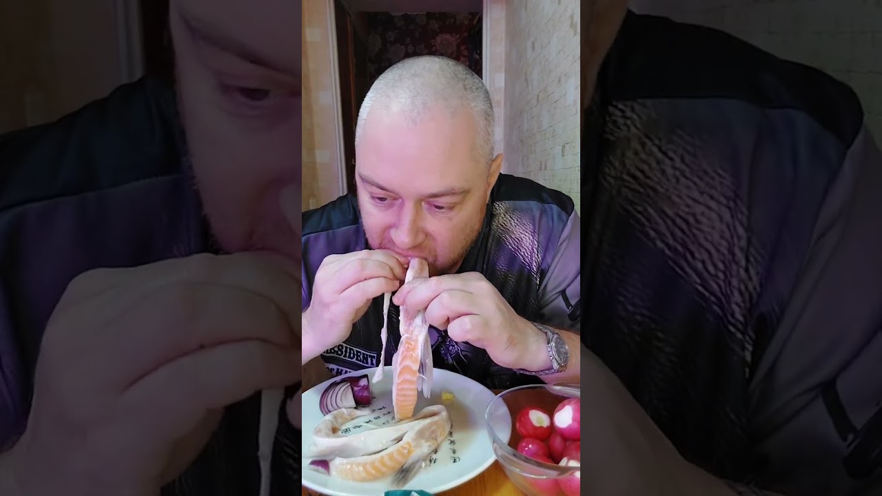 Ответы на вопросы. Ем брюшки сёмги и кильку пряного посола. Мукбанг, еда на камеру, Россия 