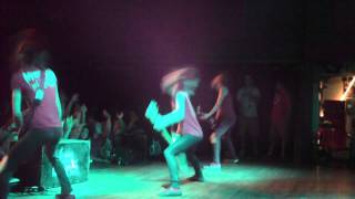 Asking Alexandria- Alerion live side stage HD