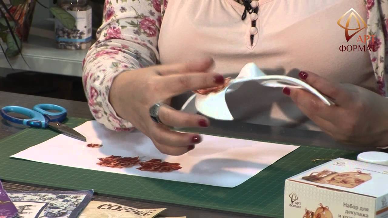 Декупаж и кракелюр. Декорирование венецианской маски