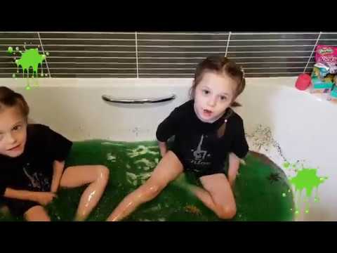 SLIME BATH! GLITTER FUN!