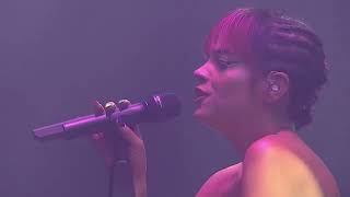 Lily Allen - Somewhere Only We Know (Keane Cover) (Live At Orange Warsaw Festival 2014) (VIDEO)