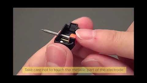 Replacing the electrodes of splicing machine TYPE-72C Sumitomo.