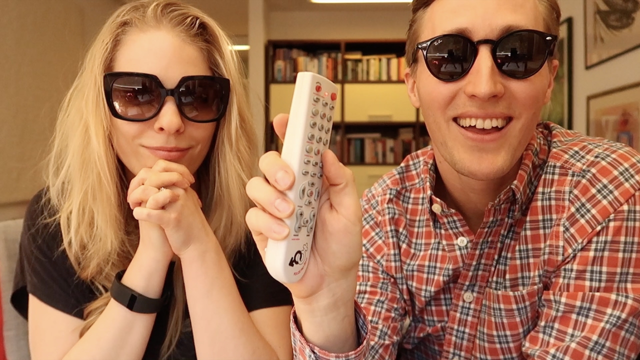 45 Dostala diaľkové ovládanie...