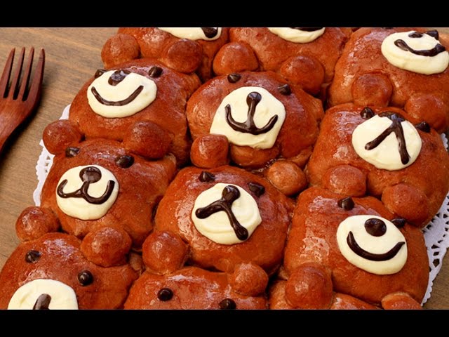Homemade Teddy Bear Pull-Apart Bread Buns | Nutella Bread Rolls