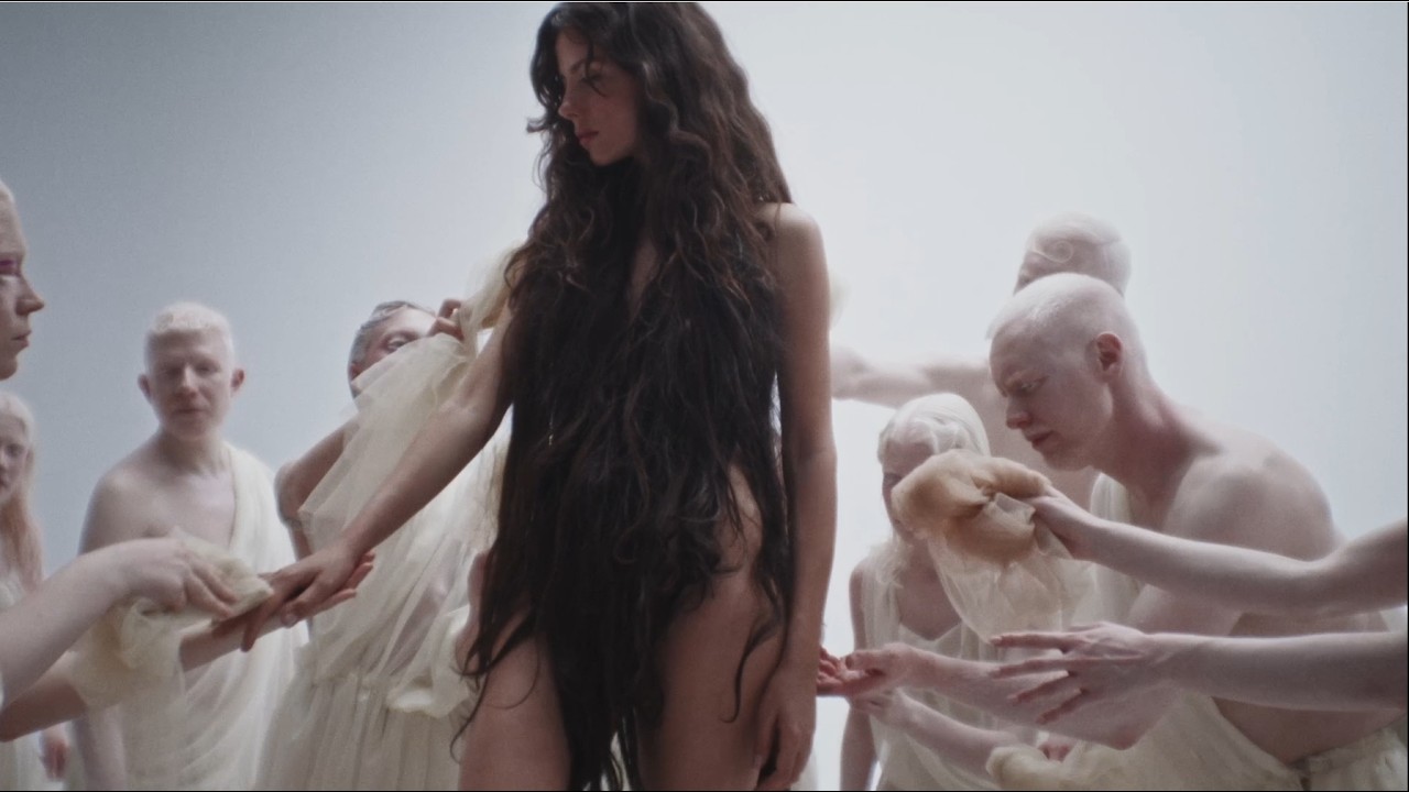 Achille Lauro - COMUNI IMMORTALI OFFICIAL SHORT FILM (con Celeste Dalla Porta)