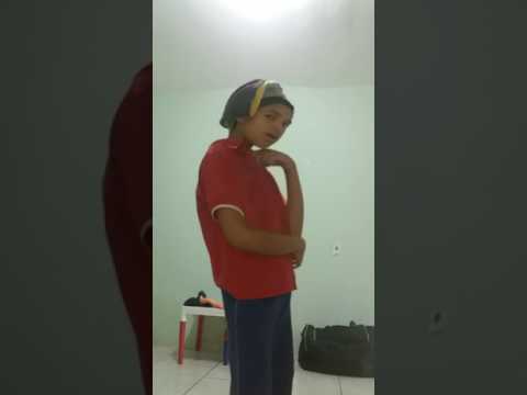 Dançando bumbum Tam tam