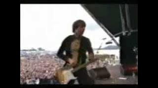 The Vines - 1969 (Glastonbury 2002)