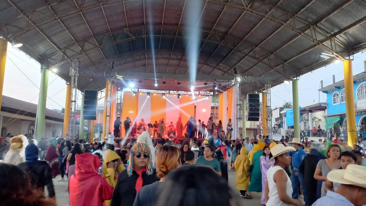 Carnaval en San Esteban Huehuetla Hgo _ 07/Marzo/2024 / Recreación MusicalRM