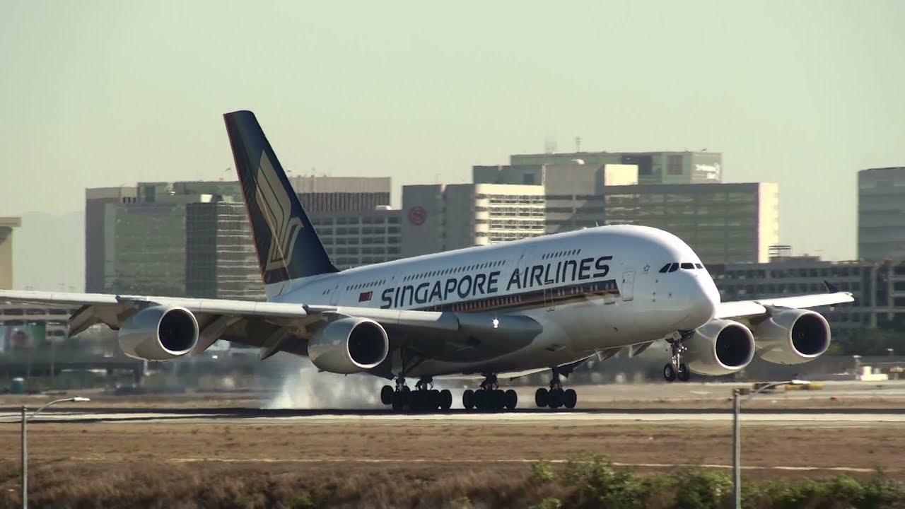Singapore Airlines Airbus A380 Landing at Los Angeles Airport (full HD