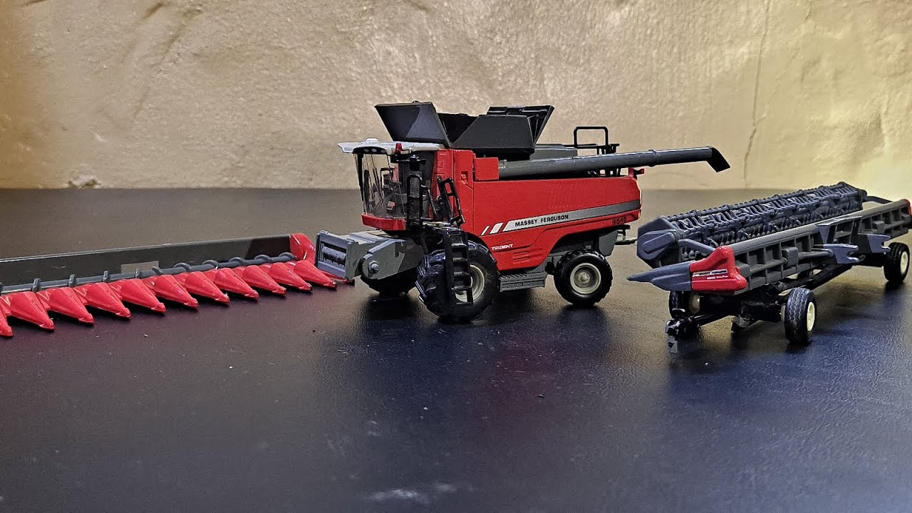 1/64 Scale 9545 Massey Ferguson Combine & Header Review
