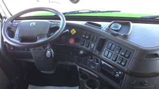 2016 Volvo VNL780 Interior