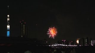 汐入公園から見た隅田川花火大会と東京スカイツリー 2012 ...