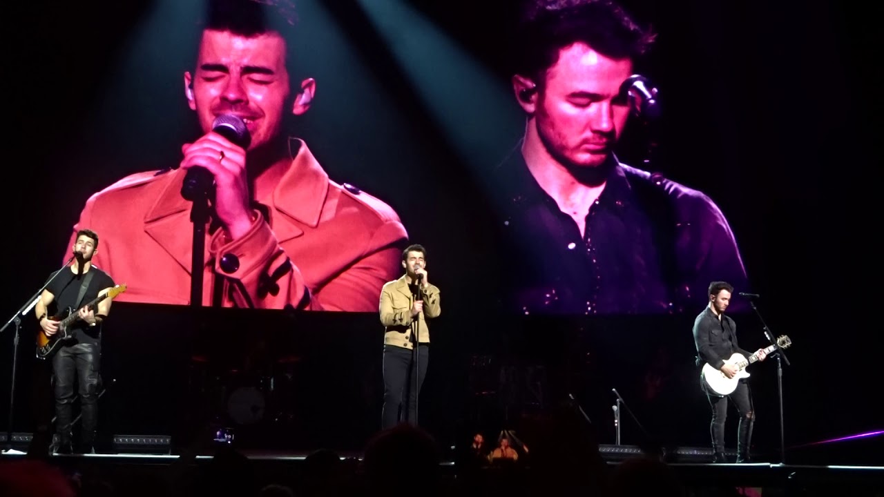 jonas brothers tour glasgow