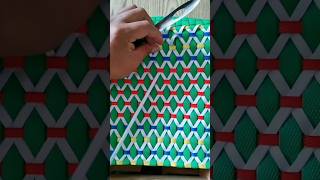 Bag making technique with multi-colored plastic ribbons