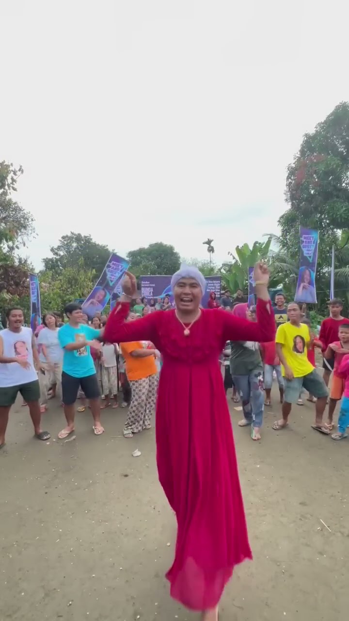Mak beti joget bunda corla sekampong