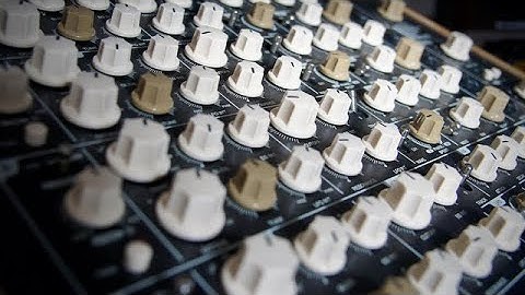 Vermona Perfourmer   Synthstrom Deluge