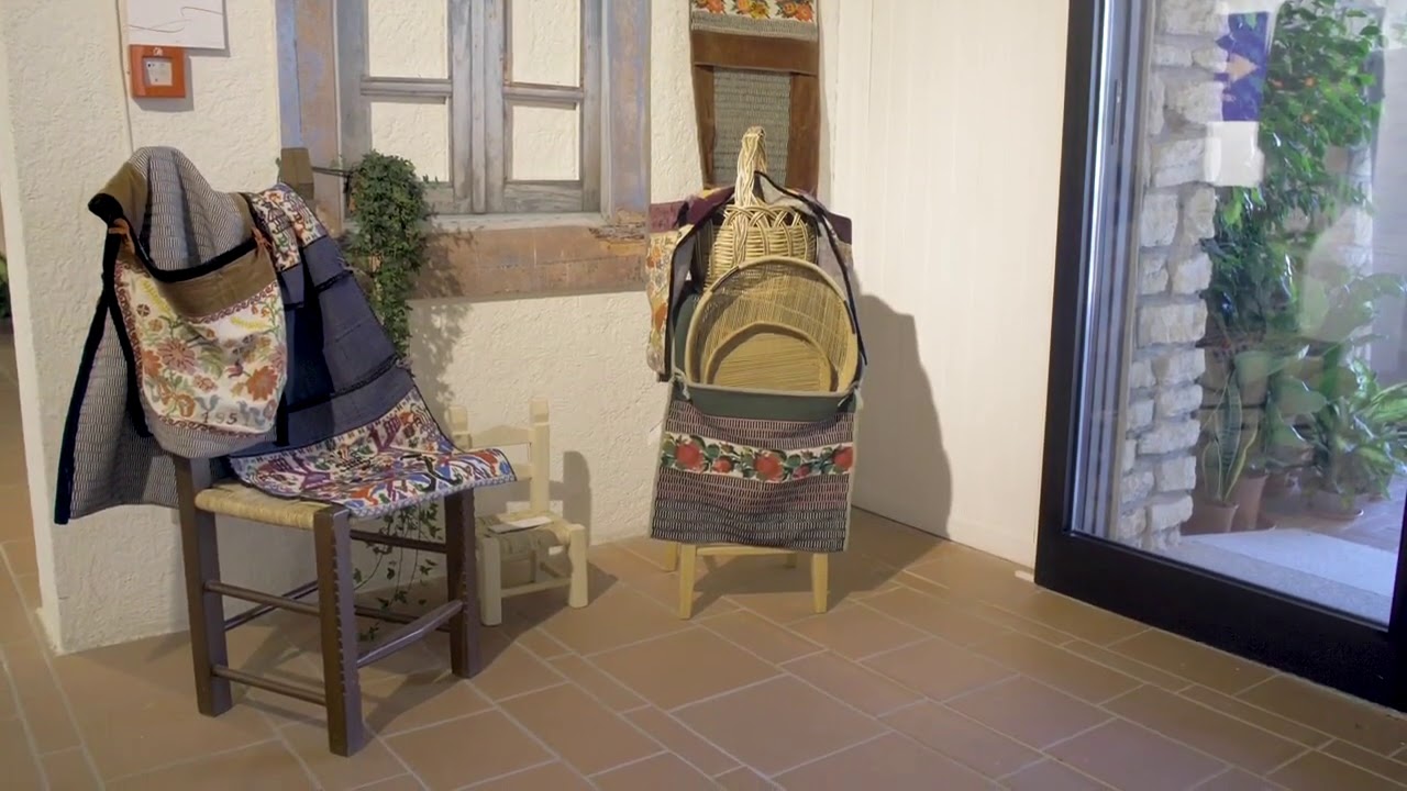 La bisaccia   borsa da viaggio nel Mondo   The saddlebag   travel bag around the world