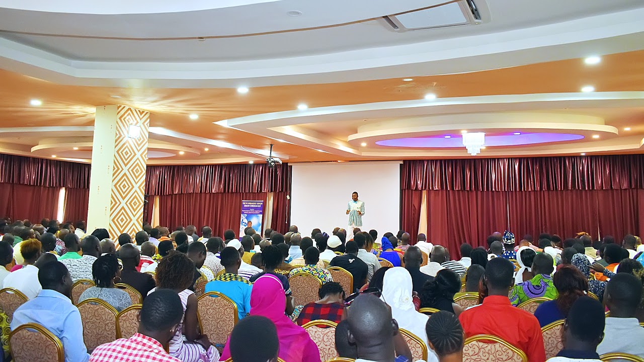 Le cadeau des 500 000 abonnés sur ma page Facebook