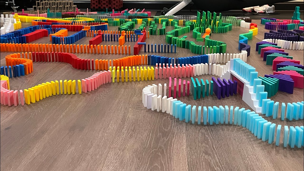 5200 dominoes- The Limit