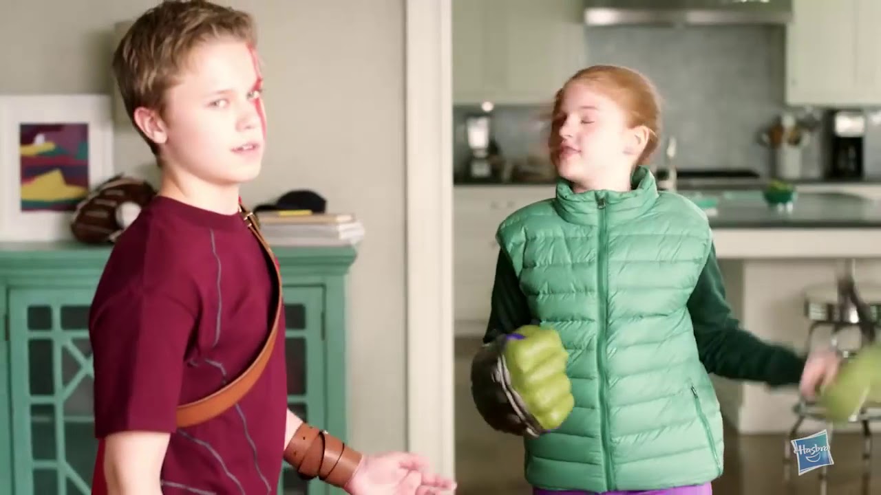 MCU Media - Thor Ragnarok Rumble Strike Hammer Toy Commercial