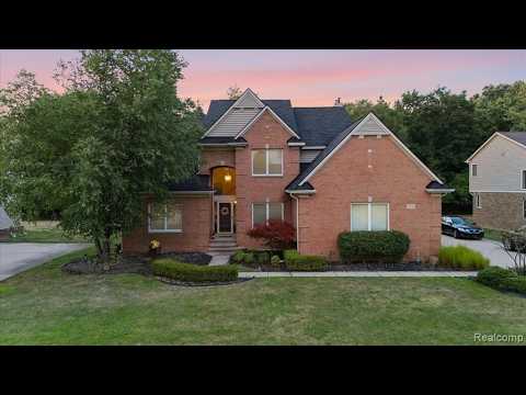27348 Oxford Dr, Southfield, MI home video tour