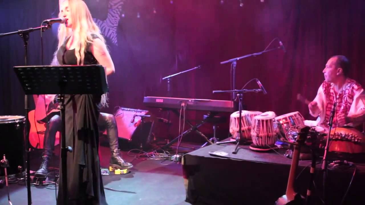 Watch Chloé Mons - Chains on YouTube Watch Chloé Mons - Chains on YouTube
