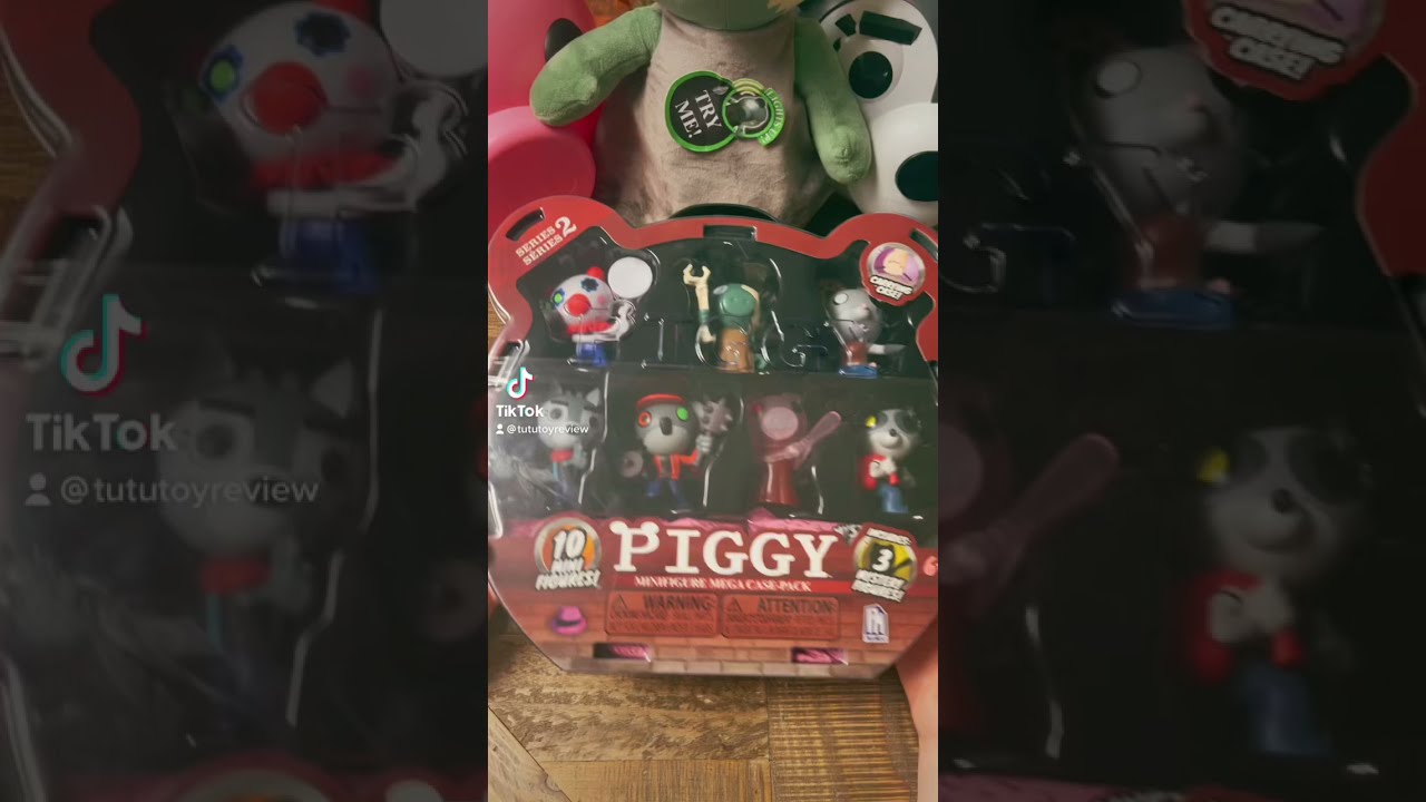 New Roblox Piggy Series 2 Figures in Collectible Piggy Carrying Case | 