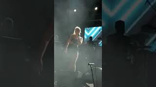 Ece Seçkin Dağılmak Istiyorum