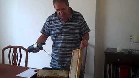 Extracting honey the easy way, no mess, no waste PART 2