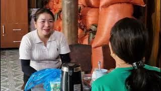 A loving day: meeting the engineer's mother and taking care of the warm chicks