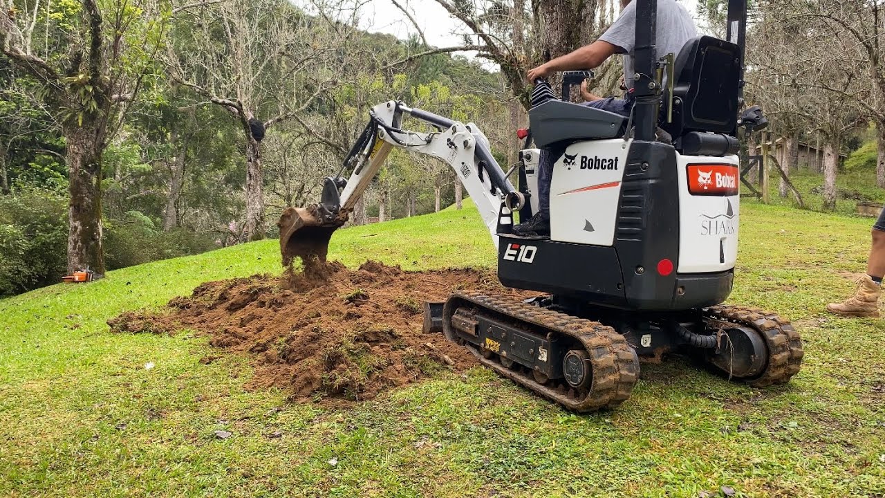 BOBCAT e10 abrindo estrada MINI ESCAVADEIRA hidráulica