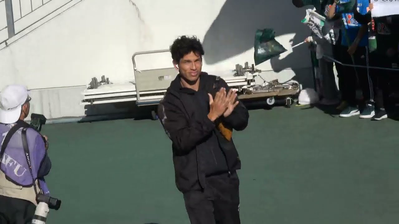 2025.11.29 FC岐阜VSFC大阪　バス待ち