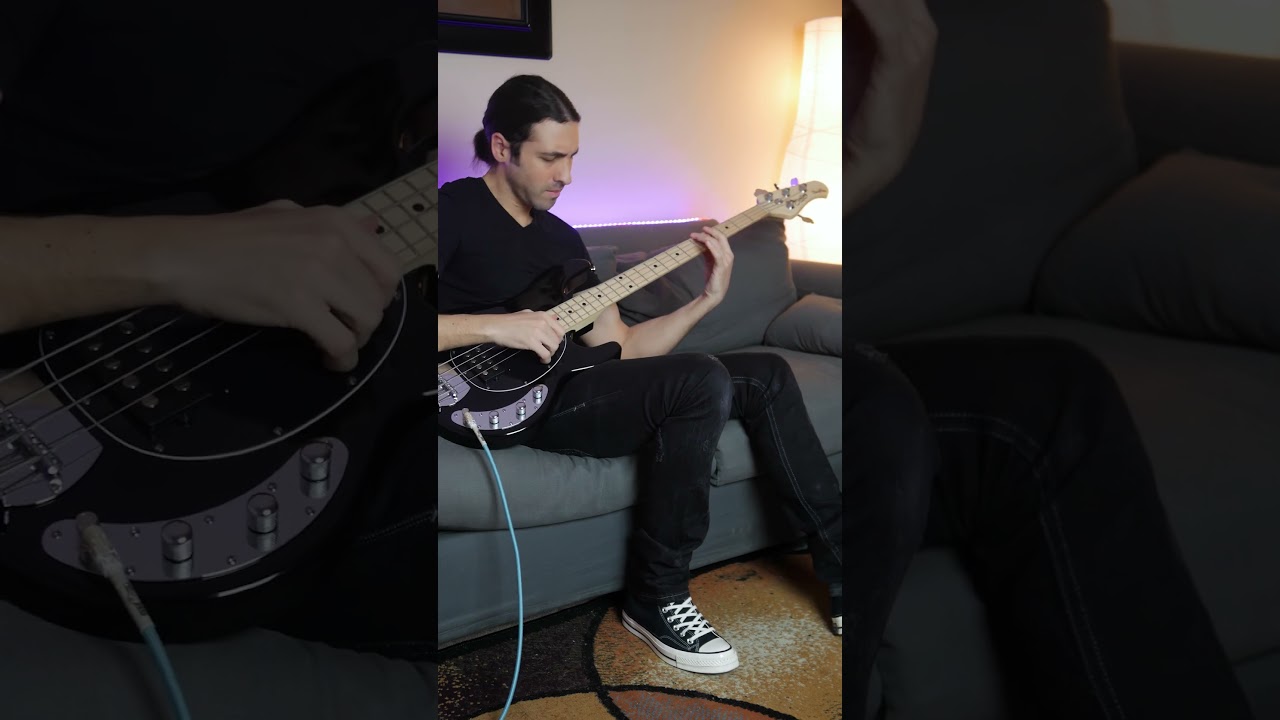 Trying out the Sterling by Musicman Ray4 