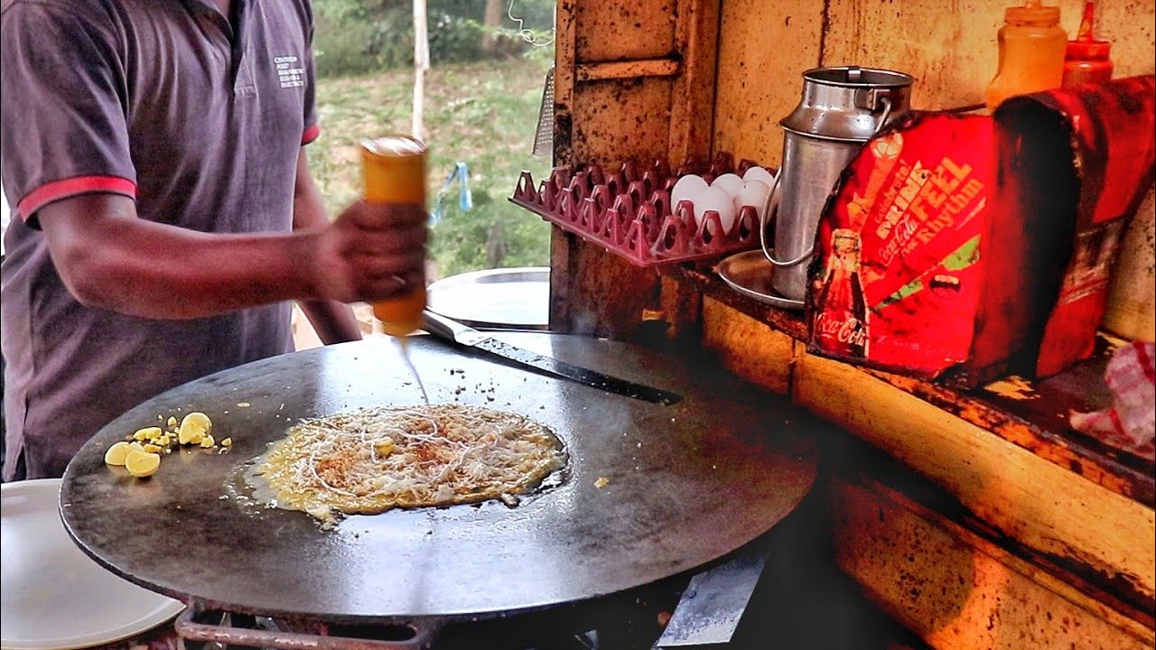 Middle Class Man Making Egg SMiley Curry | Cheesy And Creamy | Egg Street Food | Indian Street Food | Street Food Fantasy