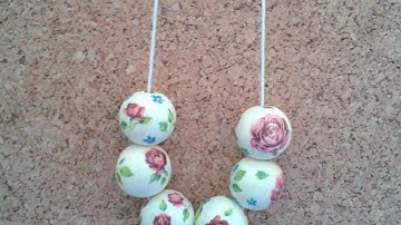 How To Create a Beautiful Decoupage Bead Necklace - DIY Style Tutorial - Guidecentral