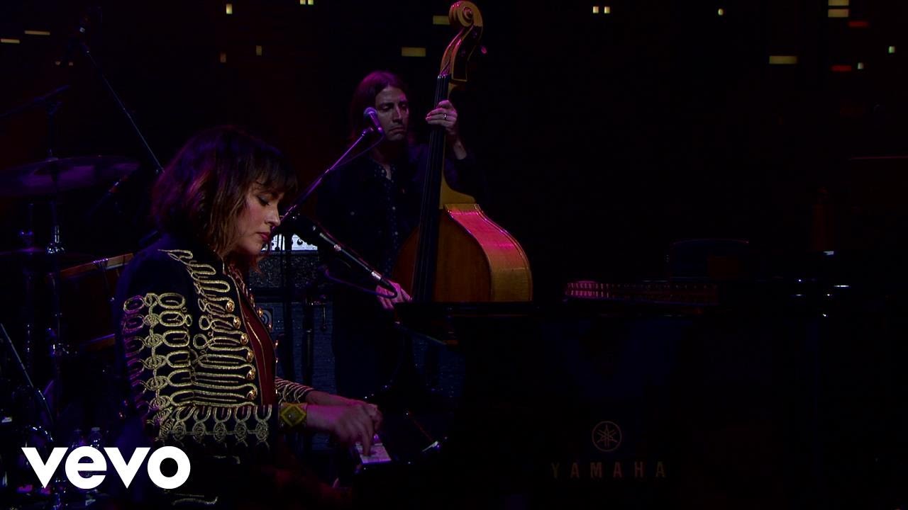 Live from Austin, TX Norah Jones DVD - Wikipedia