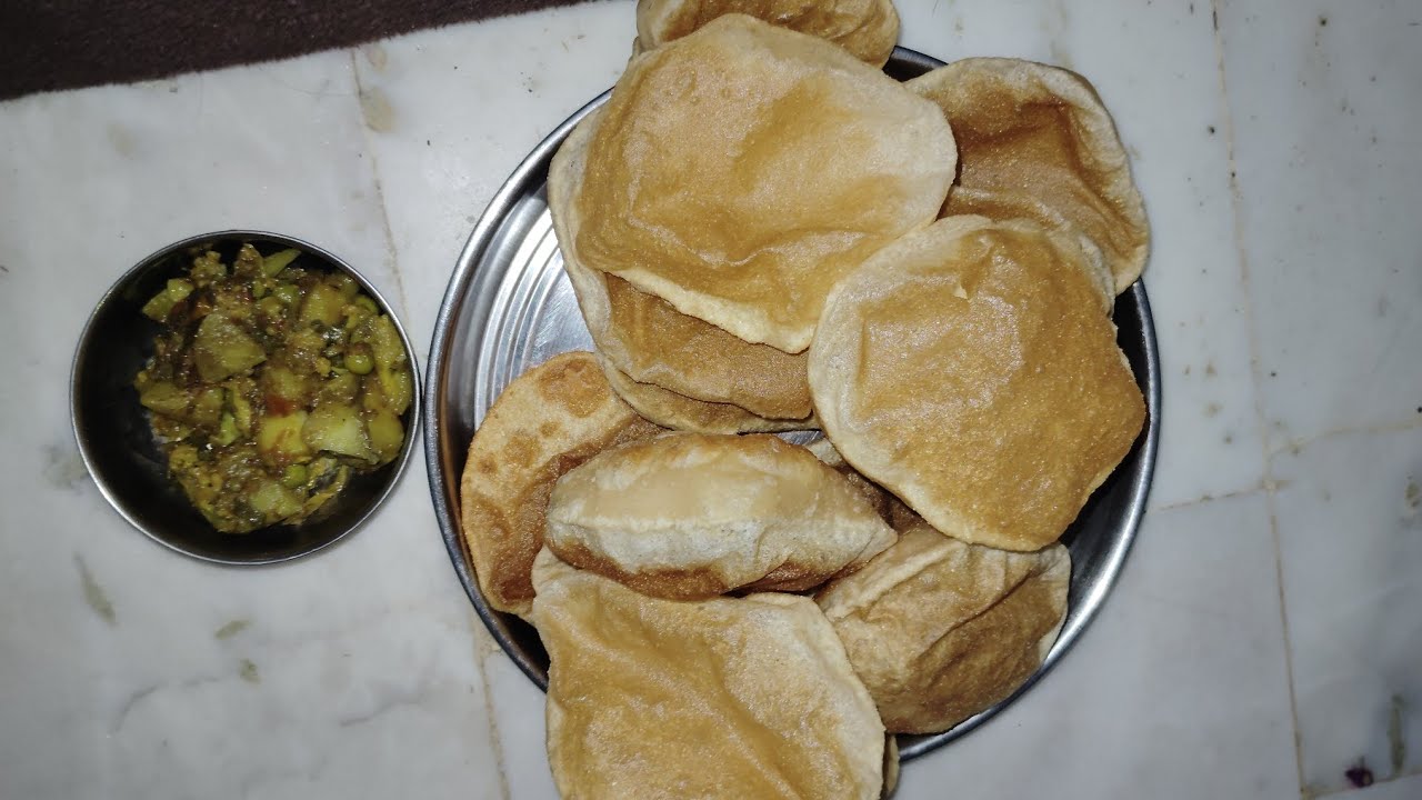 Aaj  Maine   Banai  Puri  Or  Gobhi