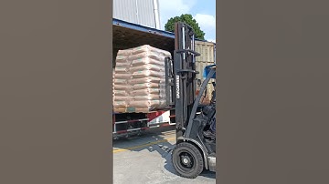 How To Unload Heavy Materials Palate Onto Truck #shorts
