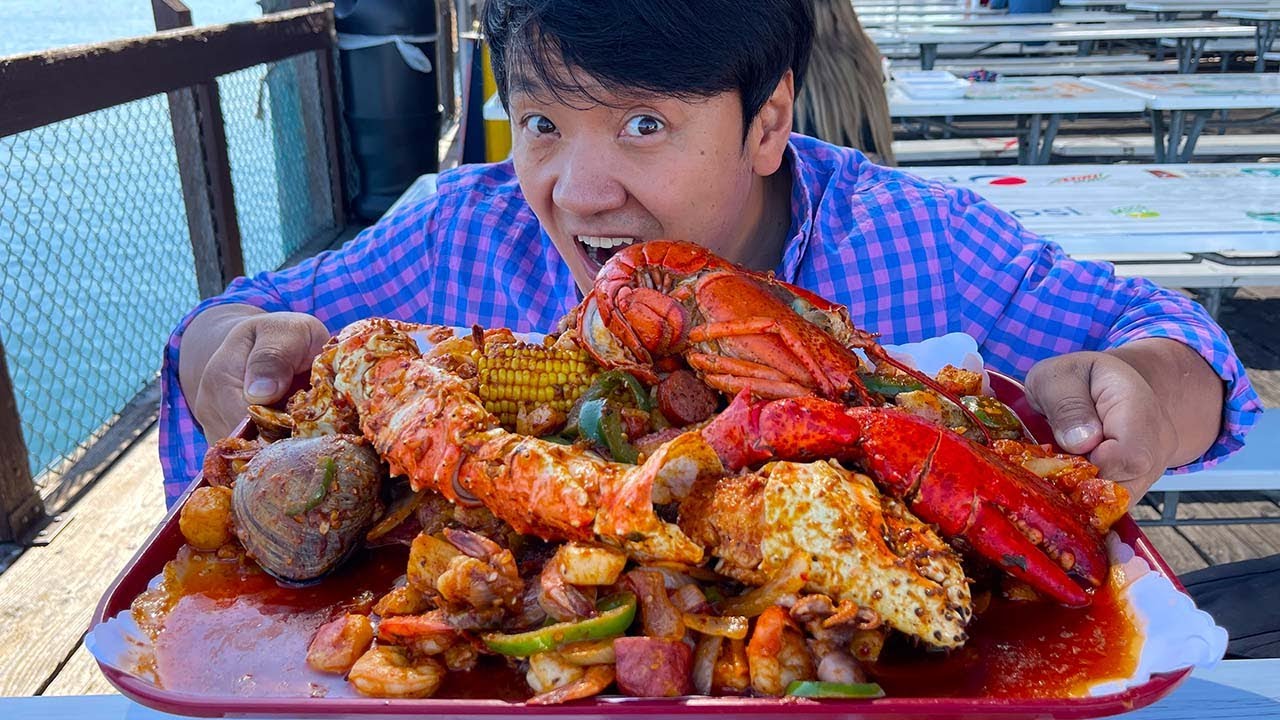 $278 ULTIMATE LOBSTER SEAFOOD TRAY at San Pedro FISH MARKET | Strictly Dumpling