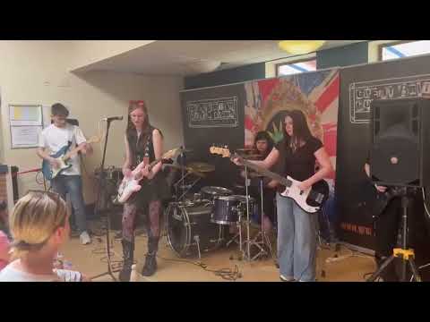 MIMIK - dancefloor (arctic monkeys cover) // live at the oxfordshire guitar show 2026 (PROSHOT)