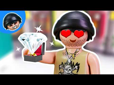 🥰 Toni's Marriage Proposal! 🥰 (Playmobil Police) | Karlchen Knack | Show For Kids