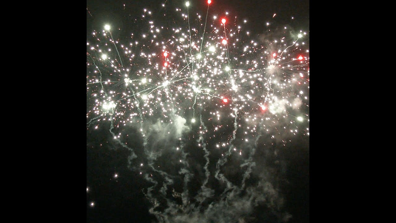 С 507 Blue tail blast red green dahlia w white strobe (CH) 20 сек Тип-W 1.2”x36 2/1 2023 №323