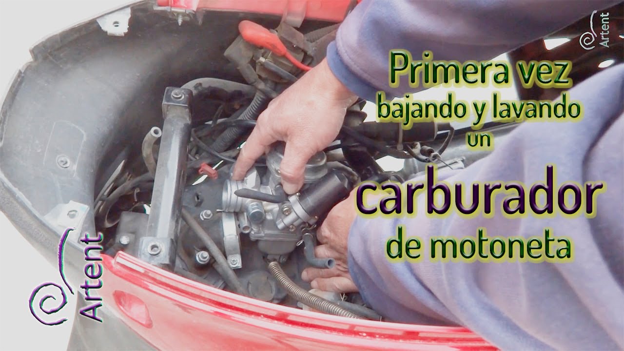 No-mecánico baja y lava el carburador de la motoneta Itálika D125 y documenta el proceso anticesit