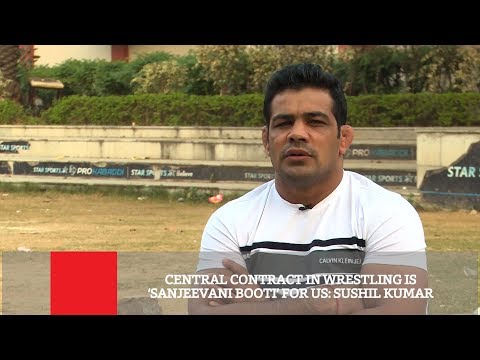 Video: Peninju Dan Wrestlers Yang Disewa Untuk Mengendalikan Penumpang Tanpa Tiket Di India - Matador Network