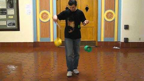 Two Diabolo Vortex: Video Clip 1 (MVI_1367.avi)