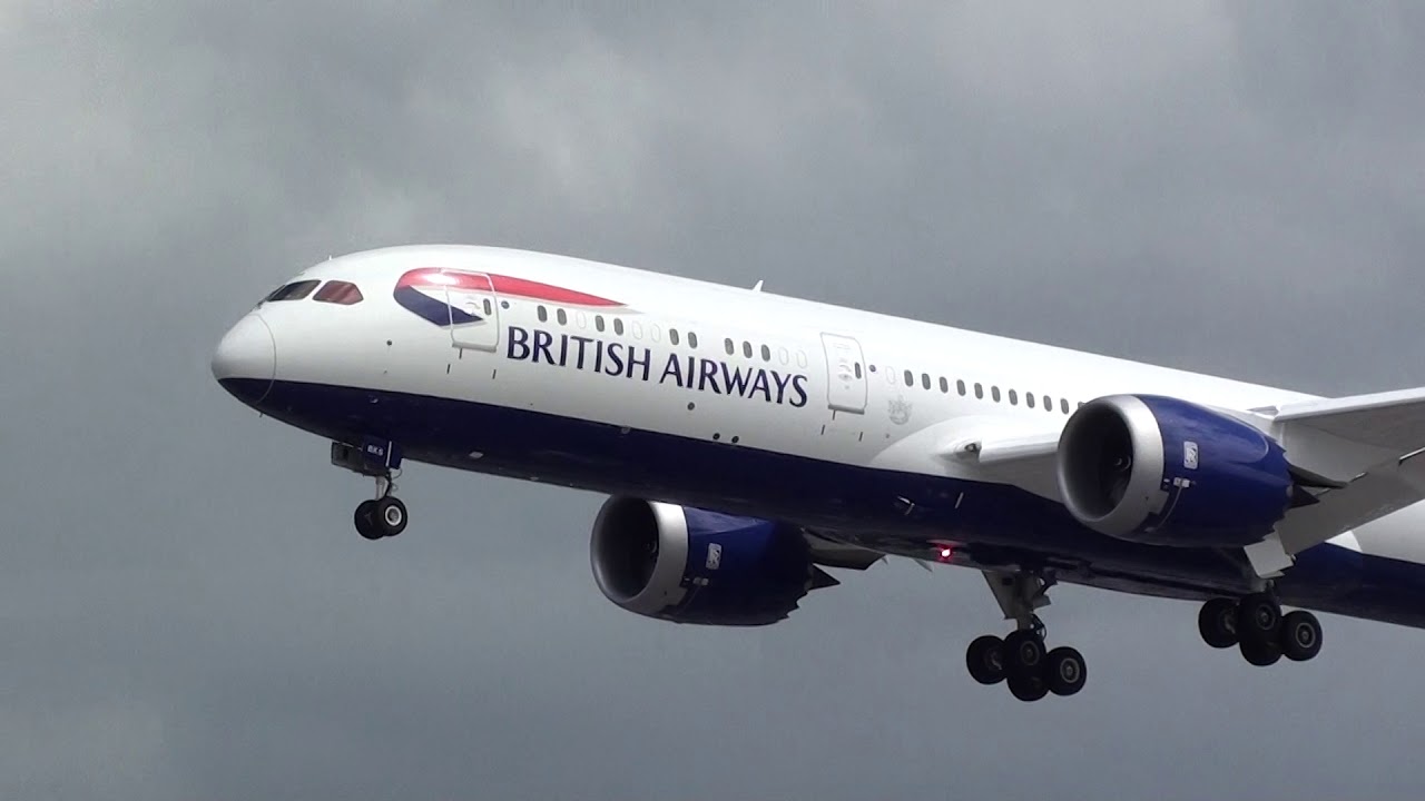 British Airways Boeing 787-900 Dreamliner G-ZBKS Landing London Heathrow 27R 1