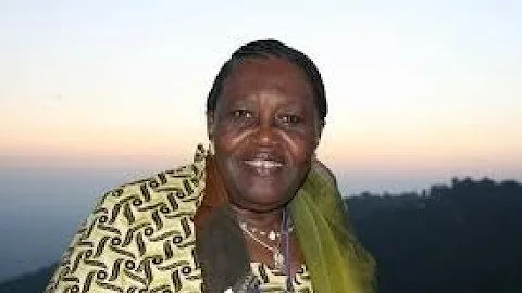Grandme're Bernadette Rebienot:  Bwiti - Omyene-Py...