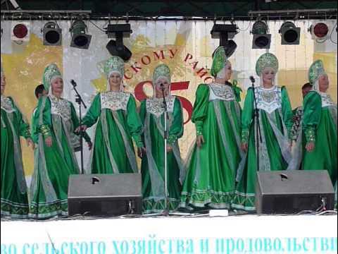 Заволокина крапива жалит жалит сердце болит. Крапива-лебеда песня. Я выйду за город крапива колется. Крапива лебеда по дорожке стелется. Крапива ой ты улица.